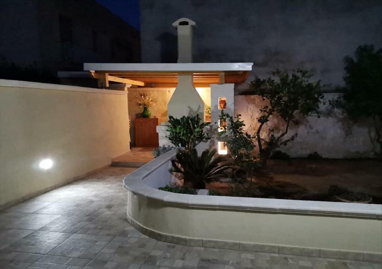 Casa Magnolia Villa Montalbano  Buitenkant foto